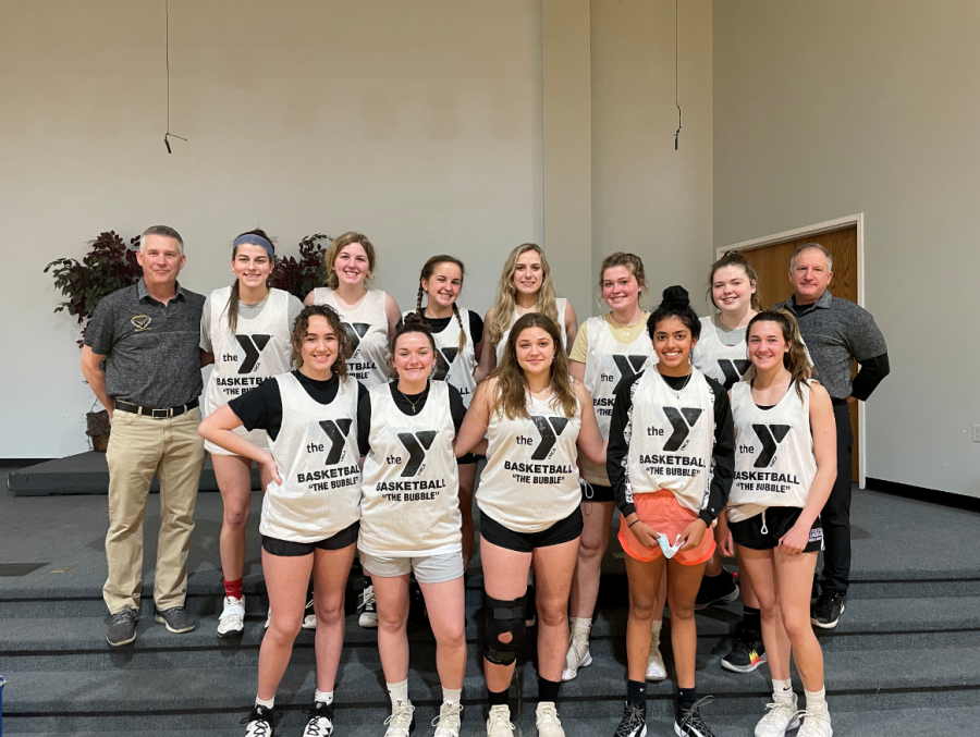 The girls basketball team gathers for a non-traditional winter rec league season. 