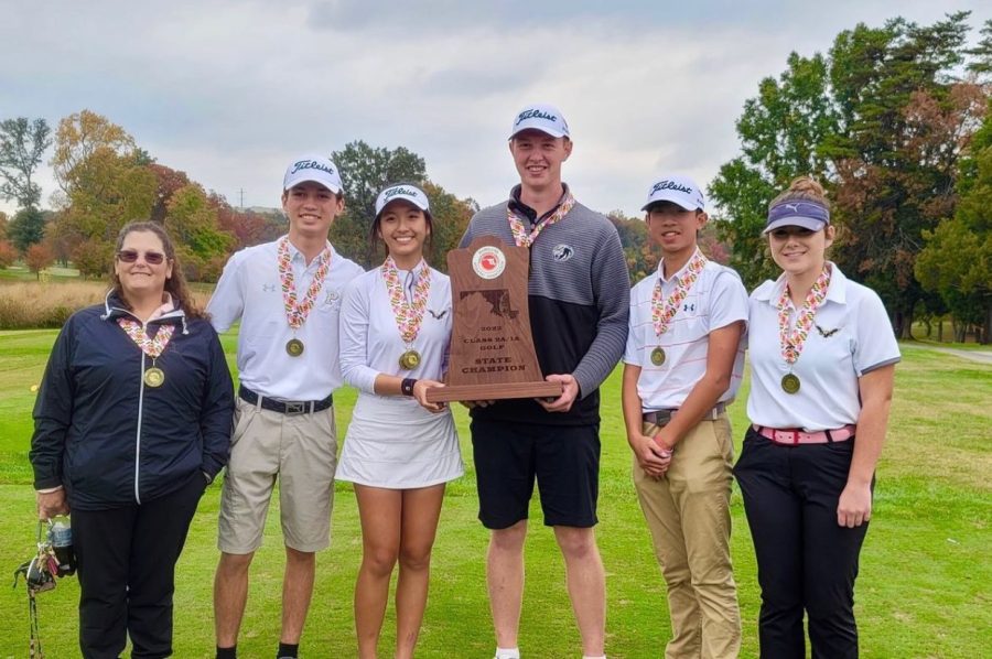 Golf team repeats state title
